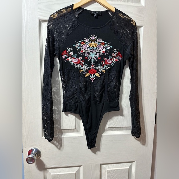 Lulus Black Lace see true top size Medium - Picture 7 of 15